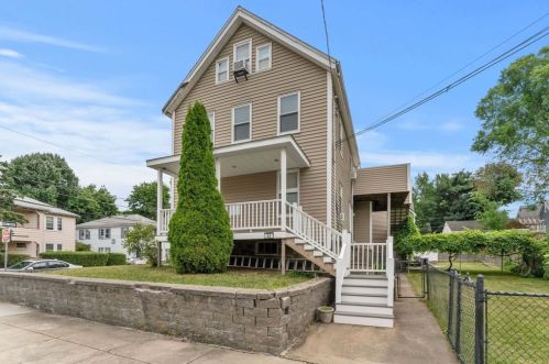 52 Selwyn St, Boston, MA