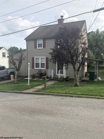803 Duff Ave, Clarksburg, WV 26301-4024