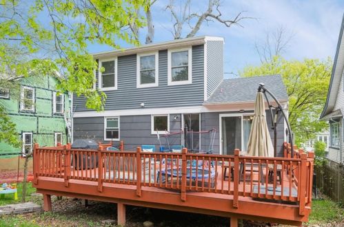 411 Eighth Ave, New Rochelle, NY 10803-1303