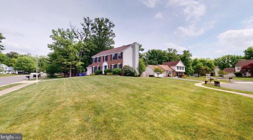 1415 Bayshire Pl, Herndon, VA 20170-3651