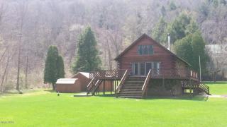 995 Winterdale Rd, Starlight, PA 18461-1039