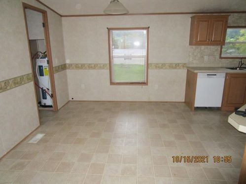 182 Hill Top Mnr, Shelocta, PA 15774-7355
