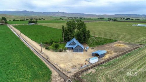 827 Olds Ferry Rd, Jonathan ID  83672-5017 exterior