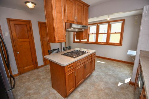 1911 Norwich Ave, Milwaukee WI 53235-4733 exterior