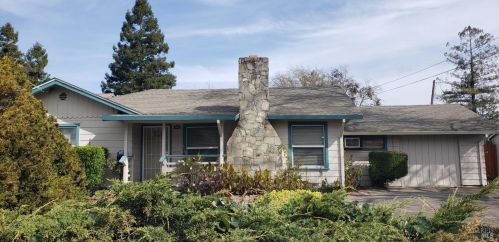 530 Hendley St, Santa Rosa CA  95404-5071 exterior