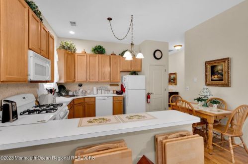 13 Silverspring Dr, Lakewood NJ  08701-7506 exterior