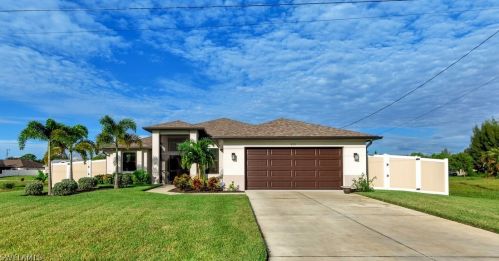 610 11th Pl, Cape Coral, FL 33990-3962