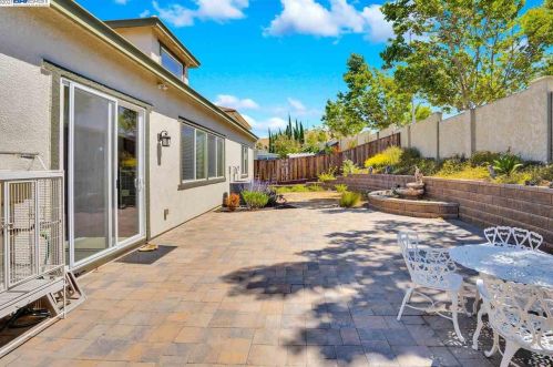 1801 Rosa Blanca Dr, West Pittsburg, CA 94565-7647