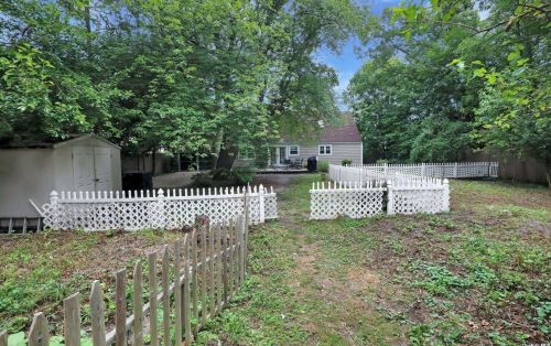 61 Bayonne Ave, Central Islip NY  11722-3429 exterior