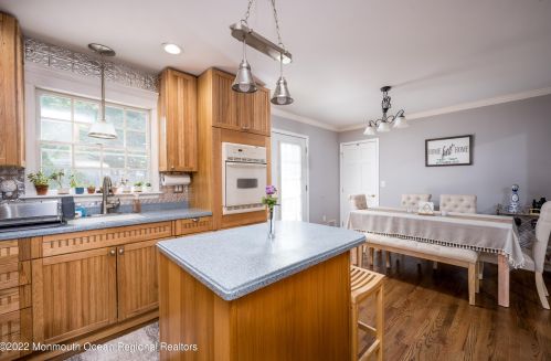 5 Adams Dr, Bricktown NJ 08724-3253 exterior