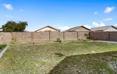 15726 Cottonwood St, Sun City AZ  85374-1439 exterior