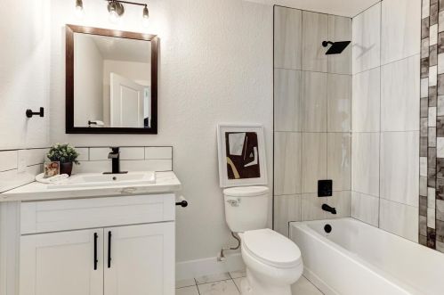 4958 Yucca Way, North Highlands CA  95660-5647 exterior