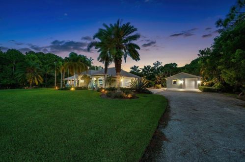 17352 Valencia Blvd, Town Of Loxahatchee Groves, FL 33470-2635