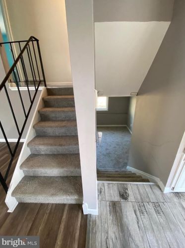 241 Capital Dr, West Deptford NJ  08051-1247 exterior