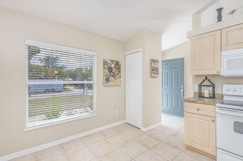 7006 Roberts Rd, Fort Pierce FL  34951-2042 exterior