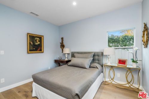 4552 Ethel Ave, North Hollywood CA  91605-4703 exterior