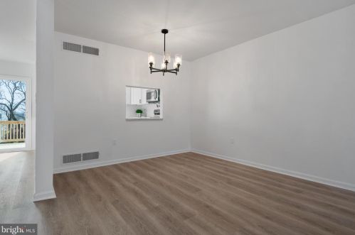 6027 Meade Ct, Harrisburg PA  17112-8546 exterior