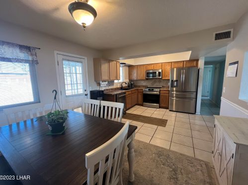 174 Acoma Blvd, Lake Havasu City, AZ 86403-5818