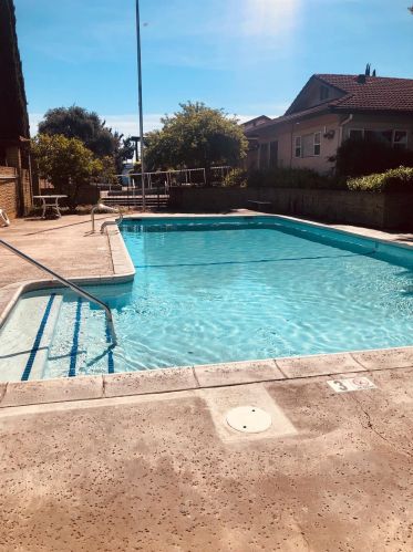 1830 Yosemite Ave, Manteca CA  95336-5009 exterior