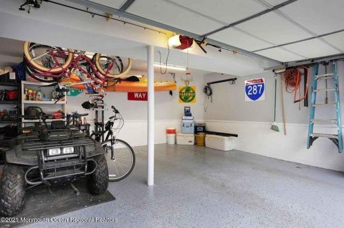 20 Pennybrook Ln, Middletown NJ  07748-3530 exterior