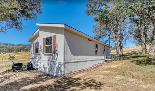 22800 Oat Hill Rd, Middletown CA  95461-9690 exterior