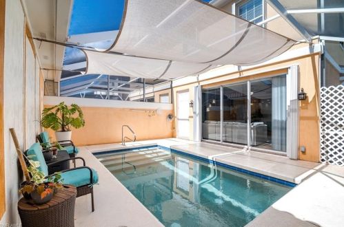 28225 Jeneva Way, Bonita Springs FL  34135-8514 exterior