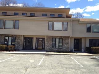 362 Mohegan Cir, Lafayette, NJ 07848-4004