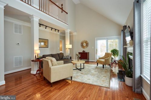 5683 Wheelwright Way, Haymarket, VA 20169-3190