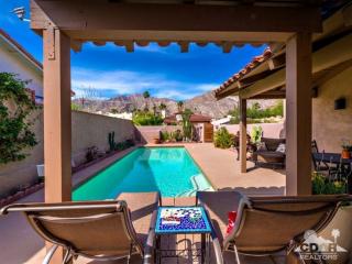 53900 Avenida Carranza, La Quinta CA  92253-3538 exterior