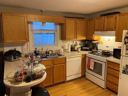 84 Symco Dr, New Britain CT  06053-1726 exterior