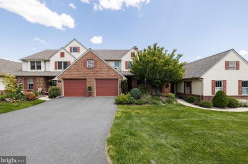 229 Steeplechase Dr, Marsh, PA 19520-9253