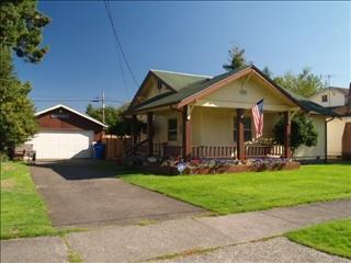 331 4th St, Puyallup, WA 98371-4313