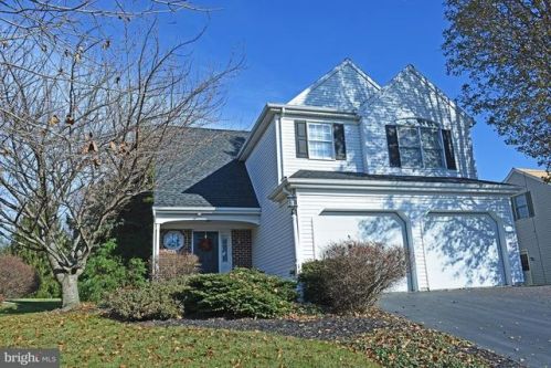 138 Seltzer Ct, Lancaster, PA 17601-4817