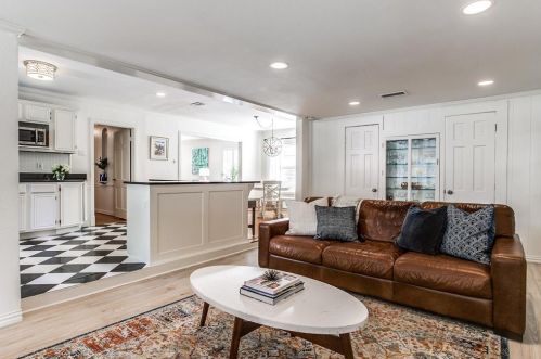 6027 Ellsworth Ave, Dallas TX 75214-2642 exterior