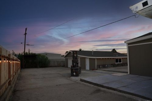 1183 Flamingo Ave, El Cajon CA  92021-3323 exterior