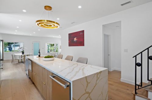 4552 Ethel Ave, North Hollywood CA  91605-4703 exterior