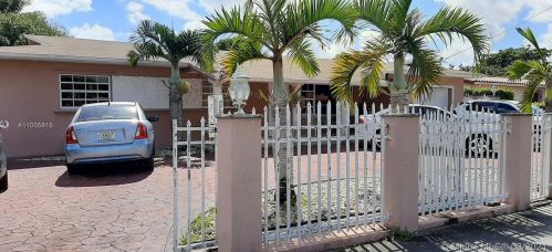 1370 76th St, Hialeah, FL 33014-3425