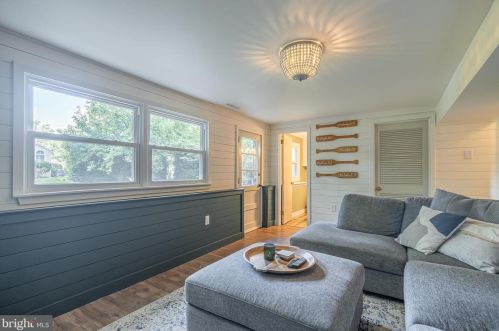 419 Hartford Dr, Riverton NJ  08077-4021 exterior