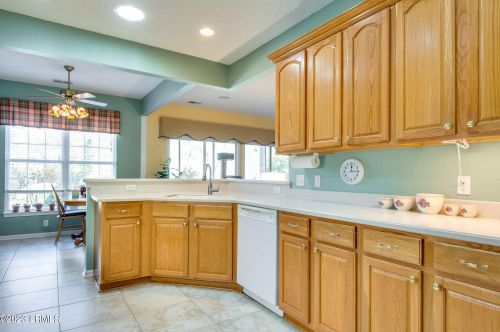 37 Rose Bush Ln, Bluffton SC  29909-6093 exterior