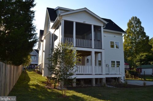 608 Jackson St, Falls Church VA  22046-2828 exterior