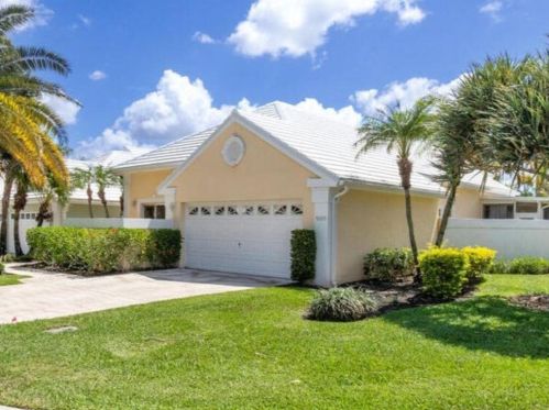 9029 Baybury Ln, West Palm Beach, FL 33411-1889