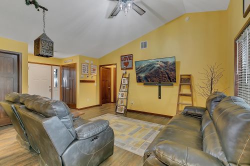 603 Brookwood Ln, Saint Cloud MN  56303-4812 exterior