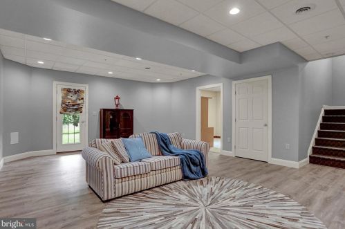 1838 Vista Dr, Navy Sup Dpt PA  17055-7040 exterior