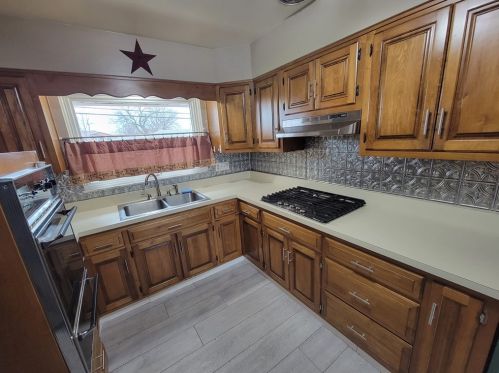 425 Beckman Dr, Mckeesport PA  15132-7410 exterior