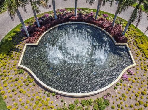 3181 Aviamar Cir, Naples FL 34114-9587 exterior