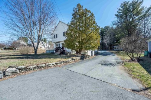 17 Sand Hill Rd, Salem, NH 03079-4336