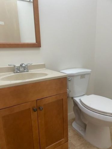 155 Valencia G, Delray Beach FL  33446-2055 exterior