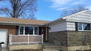 2276 Baylis Ave, Floral Park, NY 11003-2807