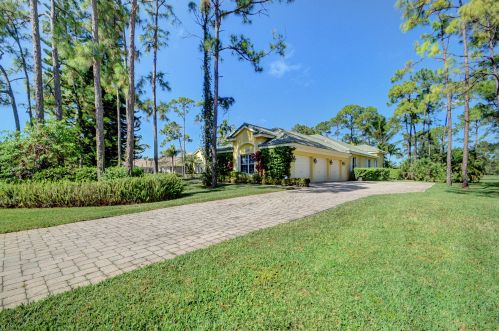 11955 Carnegie Pl, West Palm Beach, FL 33412-1630