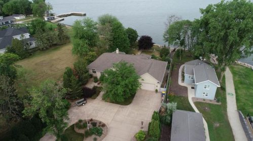 3429 Nicolet Dr, Green Bay, WI 54311-7203